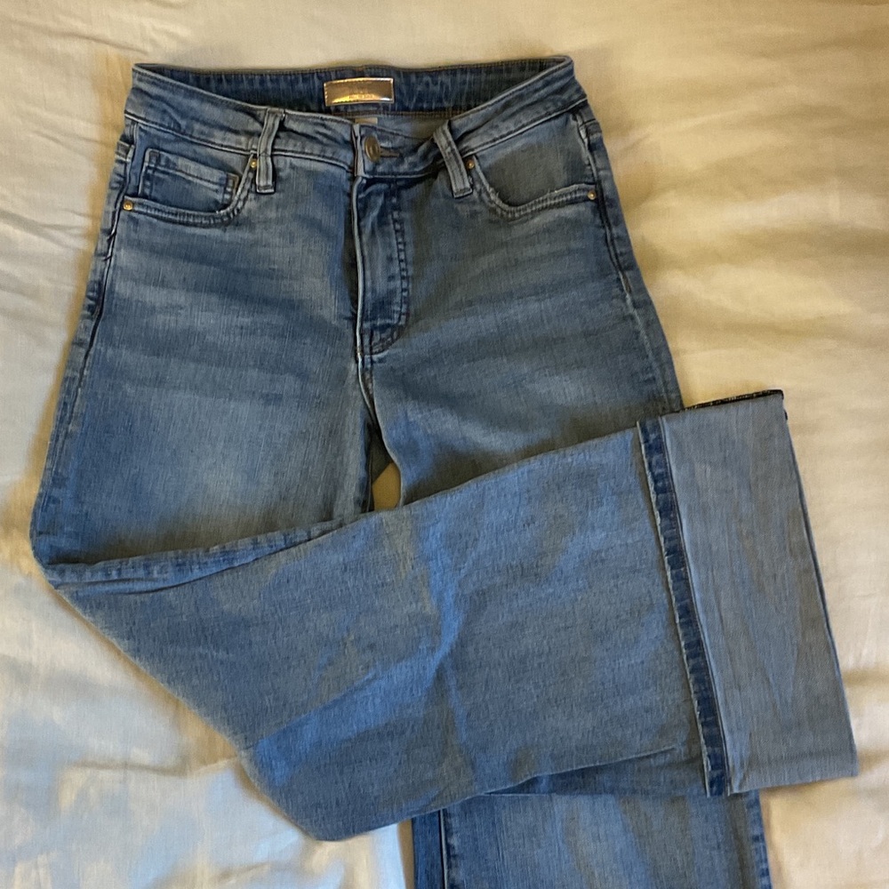 Kut from the Kloth Medium Blue Wide Leg Jeans